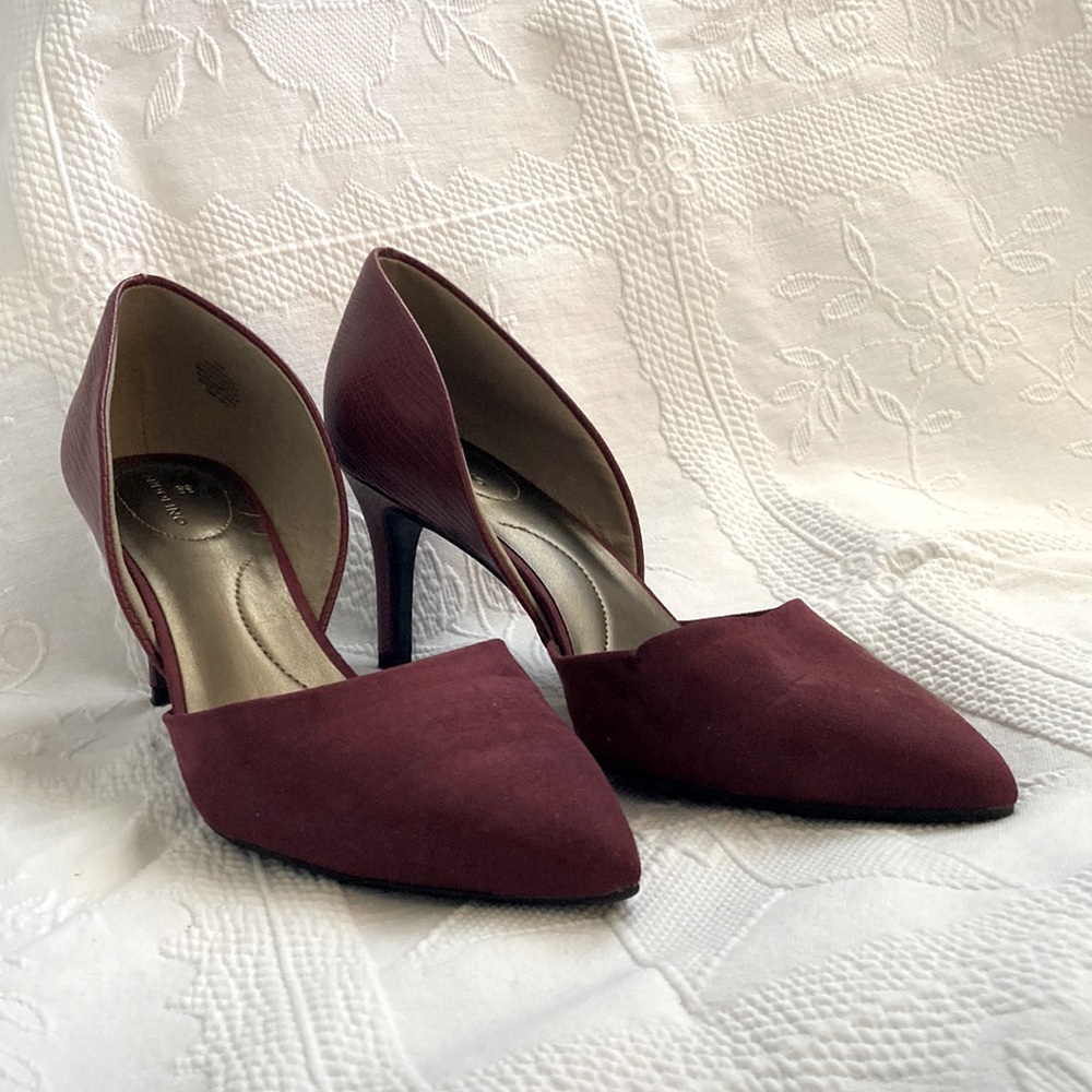 Plum Bandolino Pump, Size 8